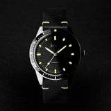 Accurist Dive Men'S Watch | Silver Case & Black Leather Strap With Black Dial | 42Mm | 72001
